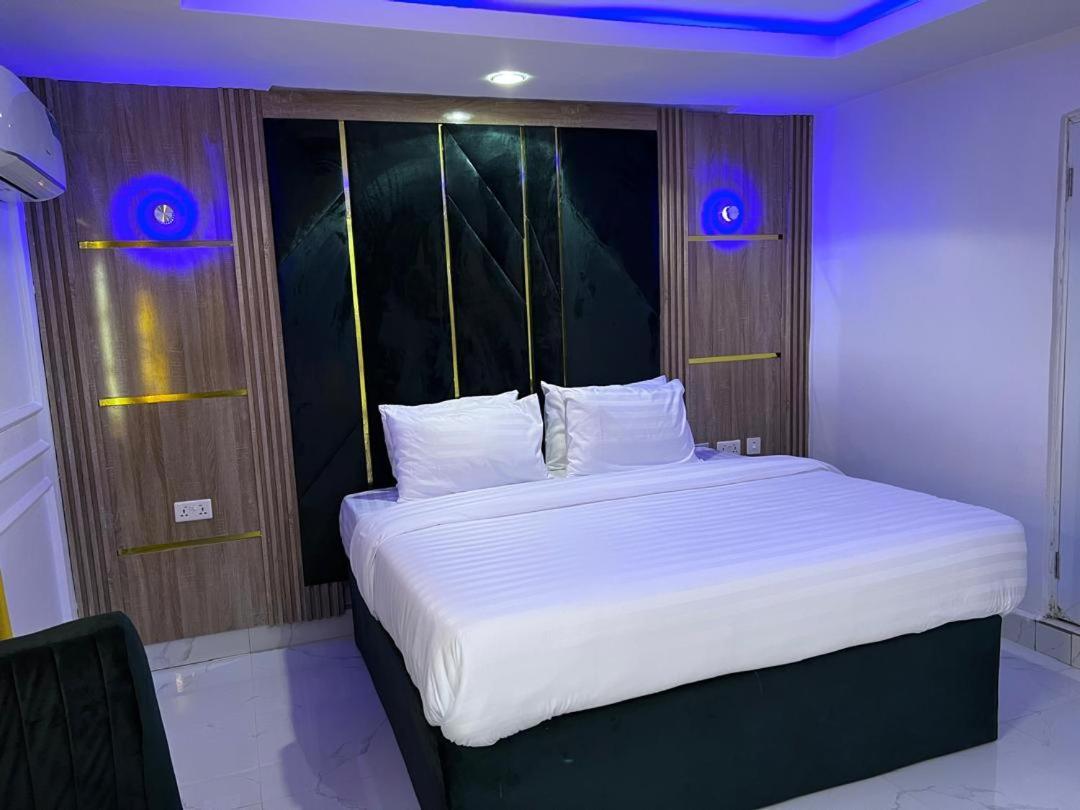 Villa Palazzo Hotel 2 Ikeja Εξωτερικό φωτογραφία